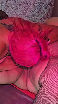 Hai bộ ngực to cơ thể dày bbw đồng tính nữ đụ và phun nước