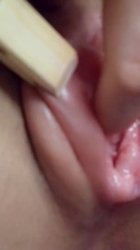 Grande peehole esticando até 1 cm. Dedilhado uretral ao orgasmo