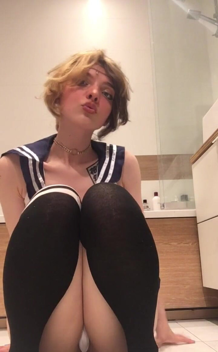 Soft Vulgar: I Did a Little Sailor Moon Cosplay Hope You Like...