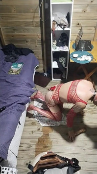 Un bell'aspetto di un ragazzo effeminato