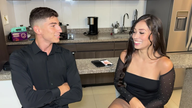 Bradybud: Молодая колумбийская большая жопа выжимает все мое молоко со стонами