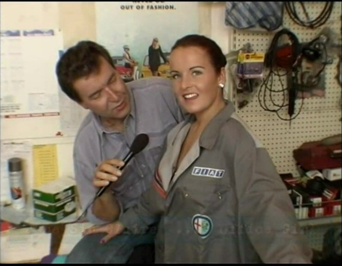 Videorama: Harry Presents a Kinky Big-breasted Englishwoman