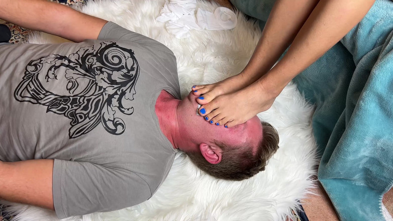 Mean Asian Wife: बंधा हुआ और टेप किया गया मुंह एशियाई पैर वर्चस्व