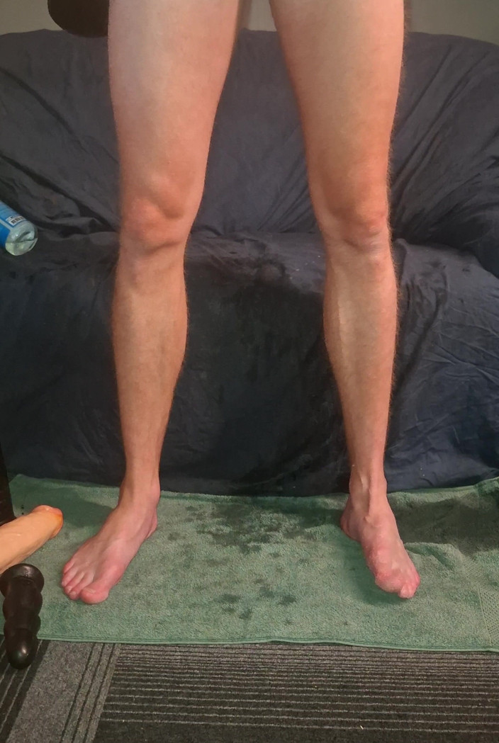 NoFace Twink X: Gode anal extrême masculin en solo - jouets énormes