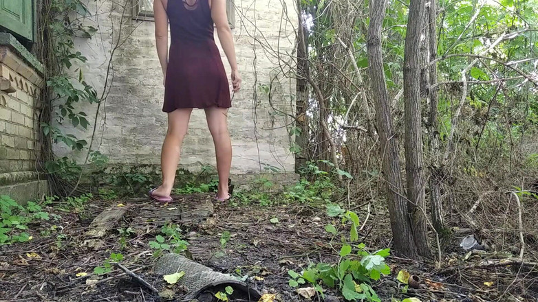 SexyAnka: Sikanie w naturze Z groovy milf. Brudna rozmowa po rosyjsku