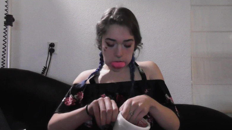 Restricting Ropes: Luna grey - test di valentine gag