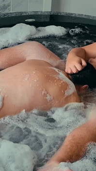 Betrayal in the Jacuzzi: Heavyhitterboxer’s Savage Battle