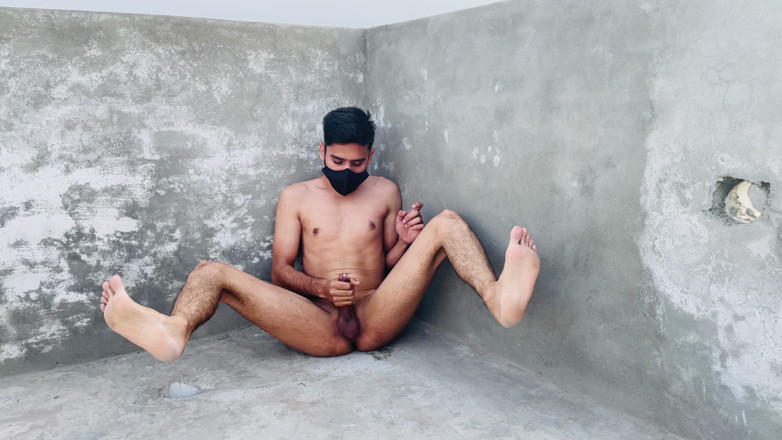 Usman Butt: Pakistani Acoperiș Porno excitat Frumos Băiat Mustarbation în loc public