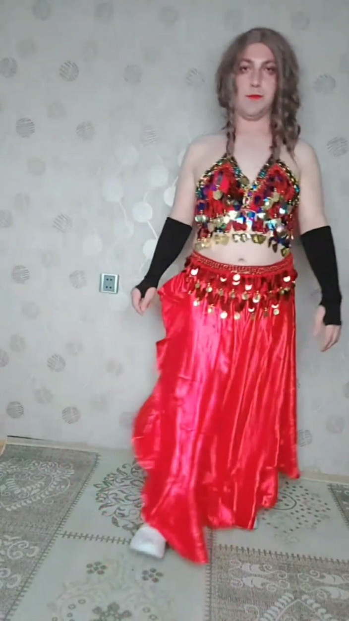 Kitty_Cross: Naughty Belly Dancer Hot Moves White Body