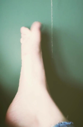 Alicia Stylez: Feet feet fret