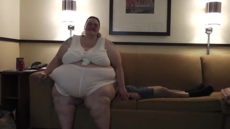Full Weight Productions: sněz mé kraťasy Herman - 1,200 Lbs of Squashing Power