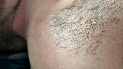 AimeeParadise: Záběr zblízka na obě díry mé zralé děvky, mučení klitorisu...