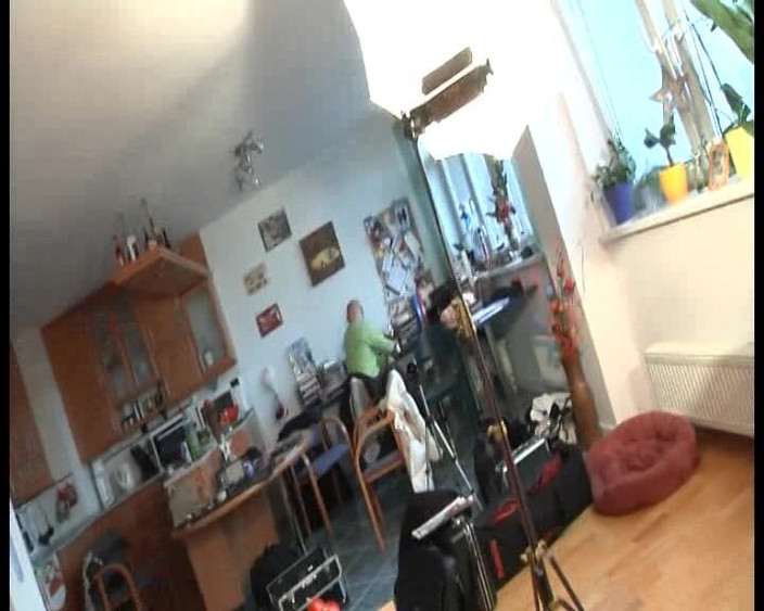 Deutschland Porno X: Šukání brunetky s velkými prsy na castingu, dokud nechytí creampie