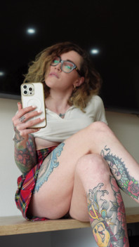 Skirt Wide Open