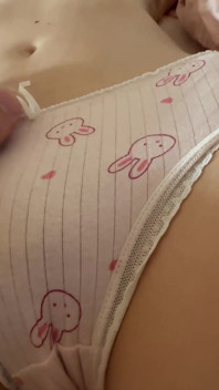 내 순결을 잃을 08.08.2028을 기다리고 있었지만 참을 수 없었다.