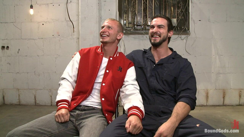 Bound gods: Phenix Saint प्रतिशोध के साथ वापस आ गया है ।