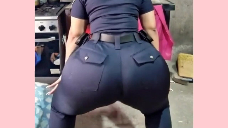 Xprohibidox1: 핑크 드레스를 입은 큰 엉덩이