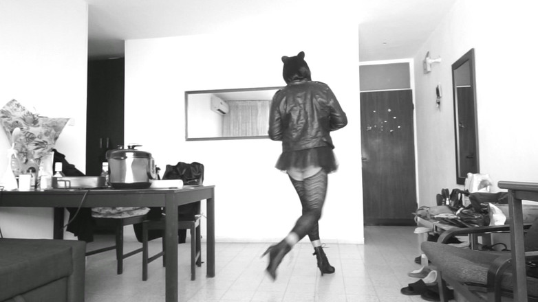 Voyager: Ein verspieltes Kätzchen und eine verdorbene Hure in einem.