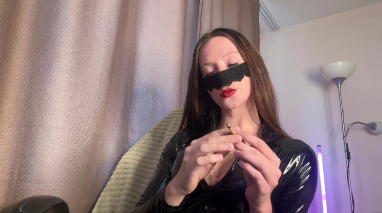 Skinny_lady69: जब मैं धूम्रपान करता हूं तो Asmr तुम्हारी अनदेखी कर रही है