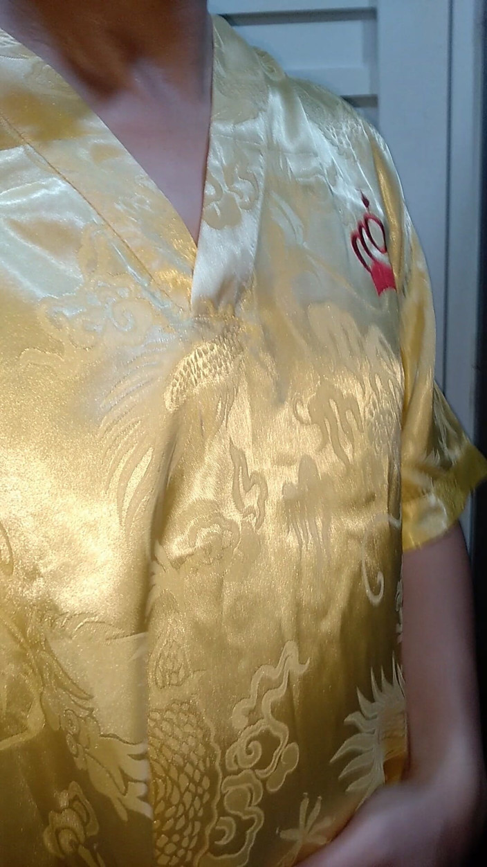 Naomisinka: Crossdresser crot pakai piyama satin
