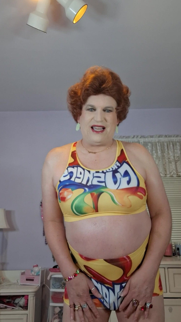 Victoria Lecherri: Chi vuole giocare al gioco di ruolo del parcheggio??