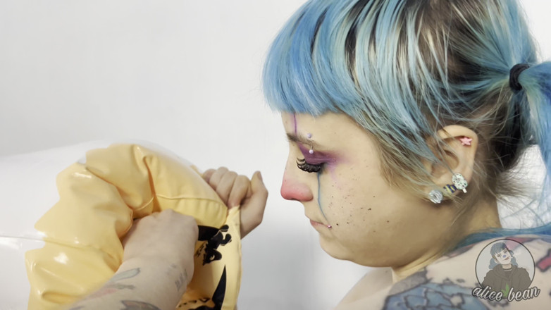 Alice Bean: Riesenaufblasbar teil 2