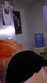 Yerli çalışan anal seks için büyük bir göte sahip