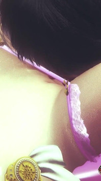 Horny princess trix moans wildly - i migliori ditalino della figa e l'orgasmo per la rossa tettona in abito elegante e calze