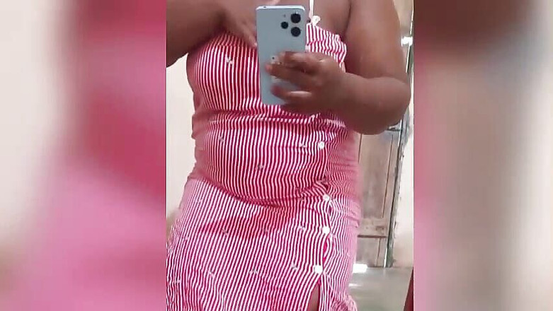 Casalsaodaporra: 鏡でマンコを見せつけるエッチぽっちゃり