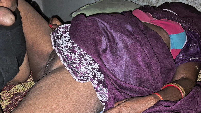 ExcitedWomen: Indická tetička Tvrdý romantický sex s indickým desi manželem, velký...