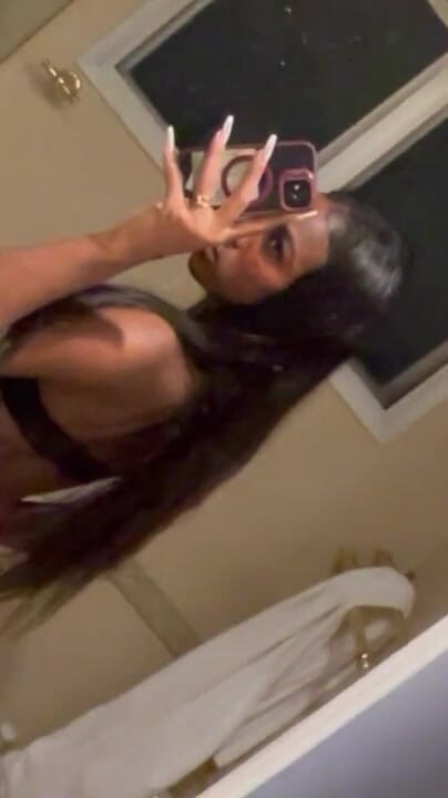 I'm Naughty Wanting to Cum (Julhya Silva) I'm Naughty Wanting to Cum (Julhya Silva)