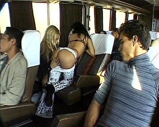 Angel slut with teen: Nadržená dívka miluje ptáka a dirty sex sc 1