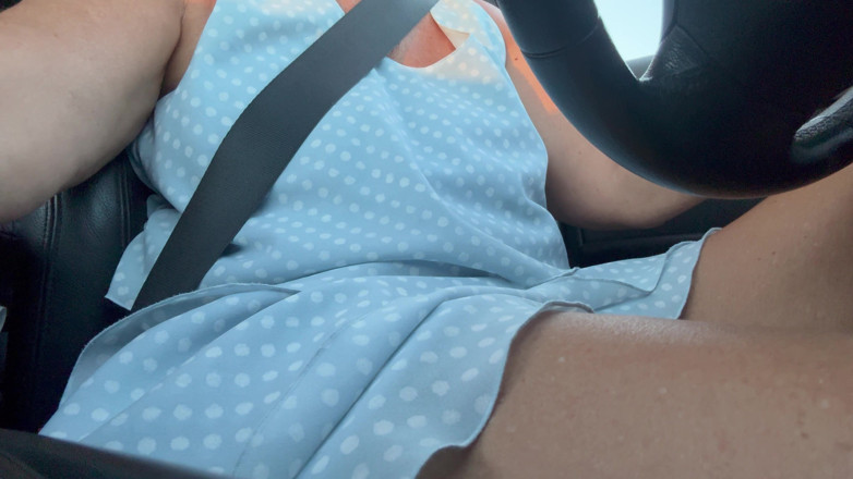 Step Mommy: The Beautiful and Elegant Stepmom Is Horny in the Morning