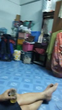 Estudante Ladyboy e seu homem