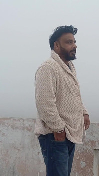 Indian Daddy Takes off His Clothes in Freezing Winter Fog