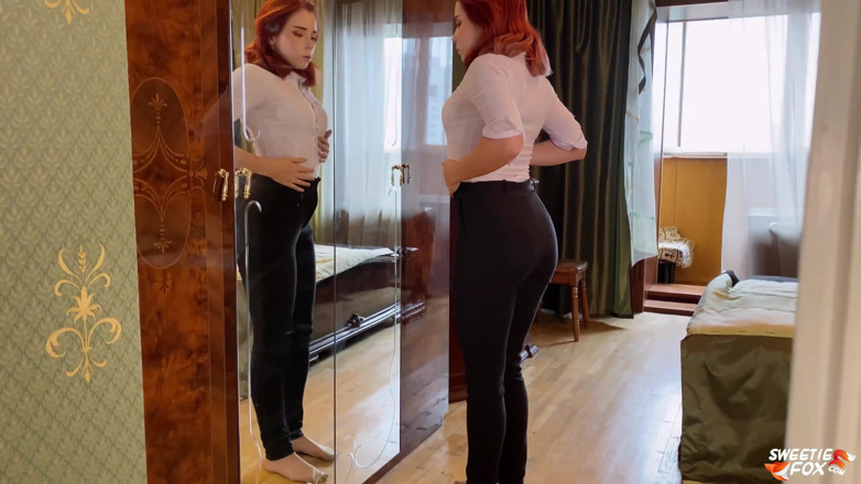 Sweetie Fox: 퇴근 후 얼굴에 사정할 때 마누라의 친구를 따먹어
