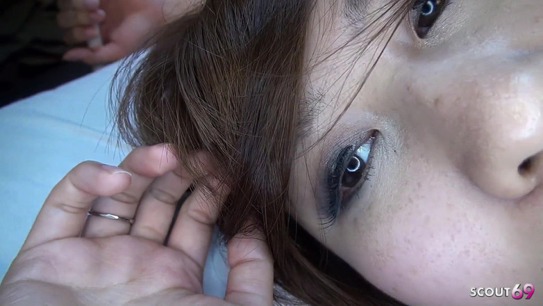 Asian porn collection: Азіатська мамка з великими цицьками Міхару жорстко трахається у волохату пизду на кастингу