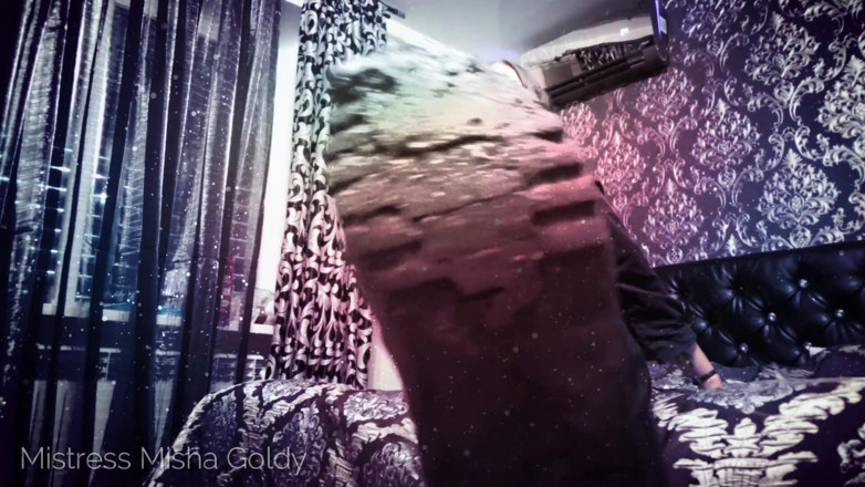 Goddess Misha Goldy: Polizaj moją brudną dziwkę i spermę