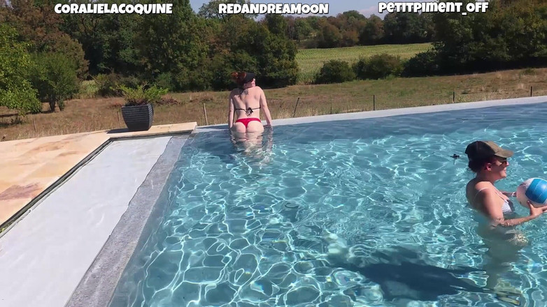 Red Andrea Moon: Vlog Holidays August