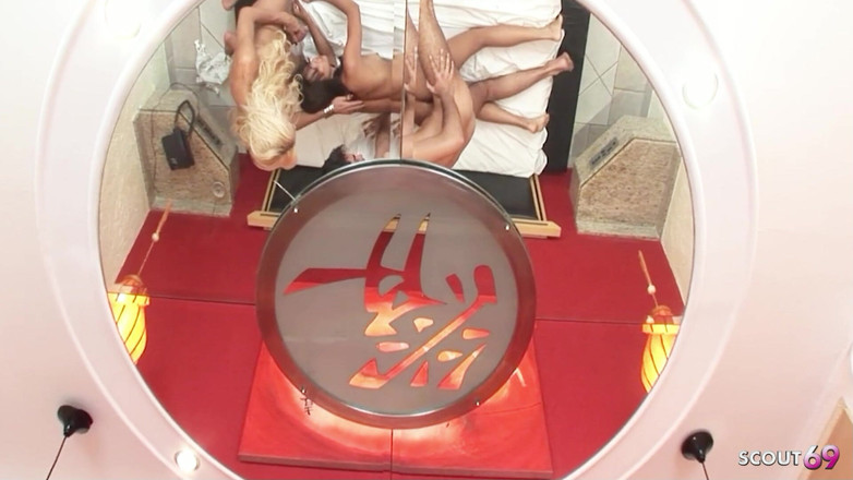 Shemale TS Collection: Pantat bahenol waria rambut pirang dengan toket besar dientot habis-habisan...