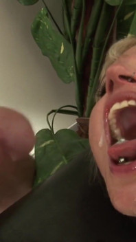 Sperm  diva Melanie movie German