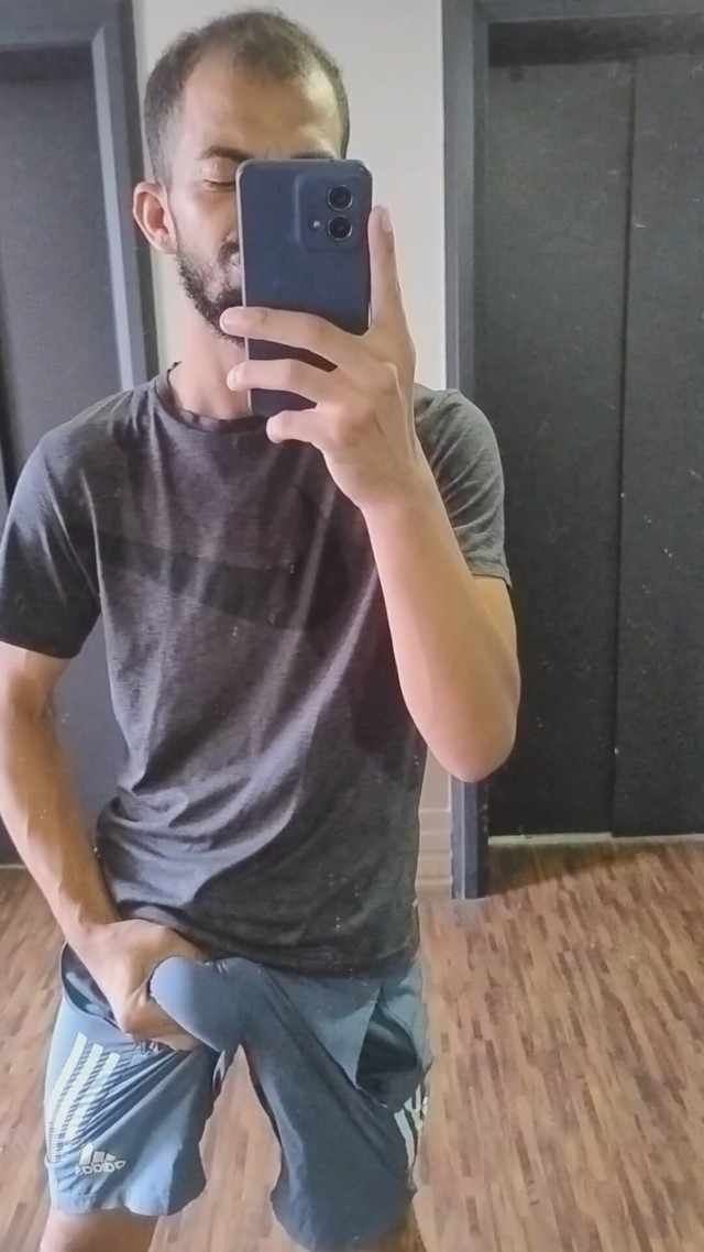In Public in the Elevators (Empathy fetish) In Public in the Elevators (Empathy fetish)