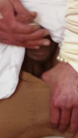 Wet Perversions In Nylons: Noszenie czystości i napalona część II