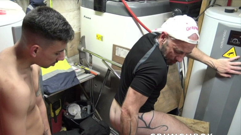 Bareback games made in France: Jess Used Raw by Xxl Arab Dick