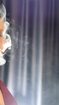 Lilli Smoking Vs120s
