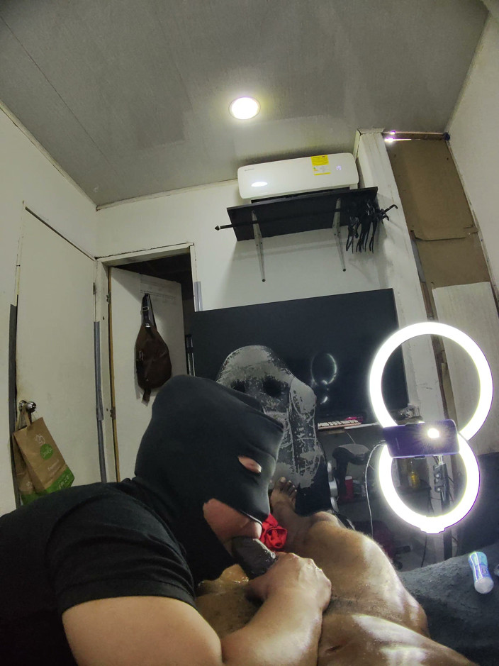 Cum-lobian dickdrainers: Throat Champ Black Mask 5