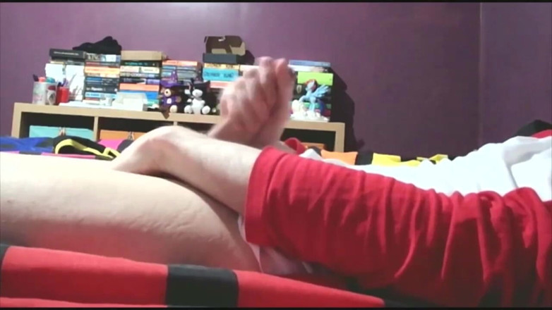 Gay Scottish twink Sammy Andrews: Sammy Andrews cumming on black superhero underwear
