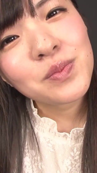 Smile baby ekşi nefesin tadına bakıyor, yukari miyazawa seni sağerken tükürük yüzüne bulaşıyor