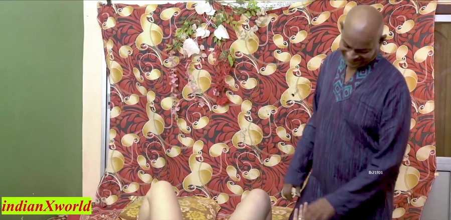 Indian Xshot: Indický nevlastní otec šuká manželku nevlastního syna! Tabuizovaný sex
