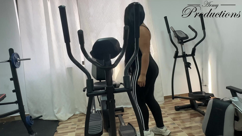 Army Productions: Gym Maintenance Guy Gets a Deepthroat Reward - Natural Beauty